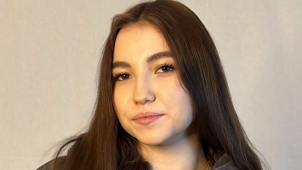 AdelaFallen
