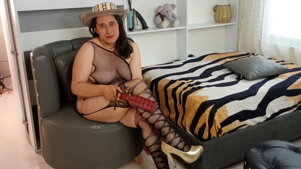 LeilaPaulina